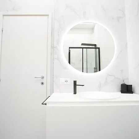 Apartamento Sky Downtown Smn ,train Station,2 Letti,balcone